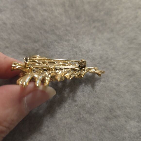 Signed Tancer II Gold Toned Rhinestone Christmas Tree Lapel Pin Brooch Red Green - Picture 5 of 7